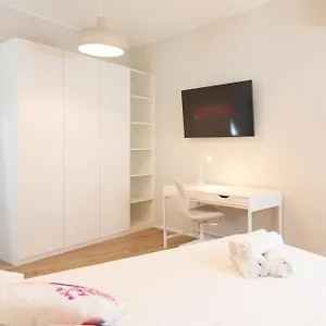 Dreams Exclusive With Terrace - Free Parking - M1 Station - Near Center Апартаменты
